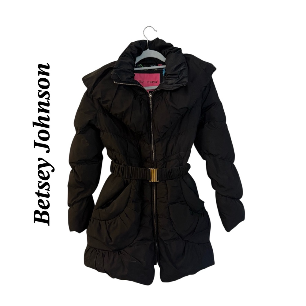 Betsey Johnson Elegant Black Puffer Jacket
Size L